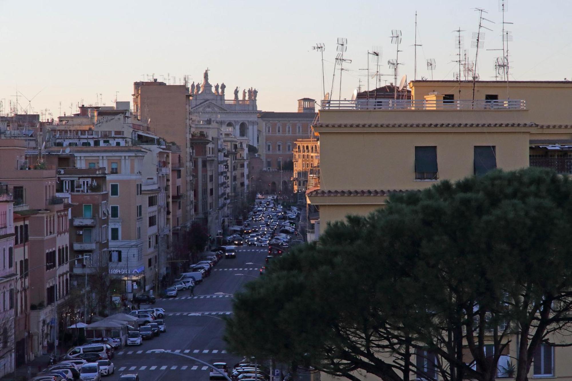 Domus Augustea - San Giovanni Sunset Maison d'hôtes Rome